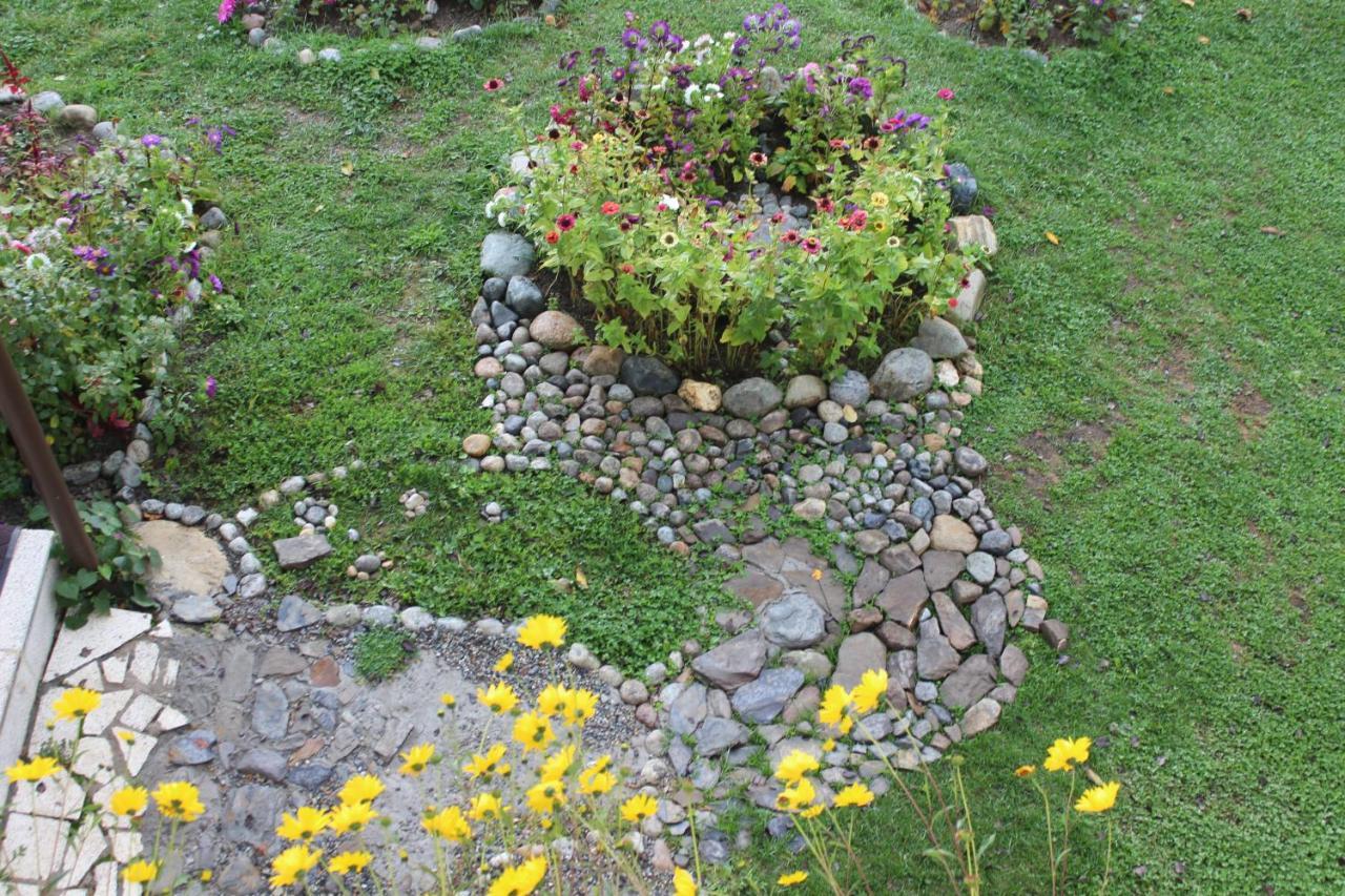 Village House Mestia Exterior photo
